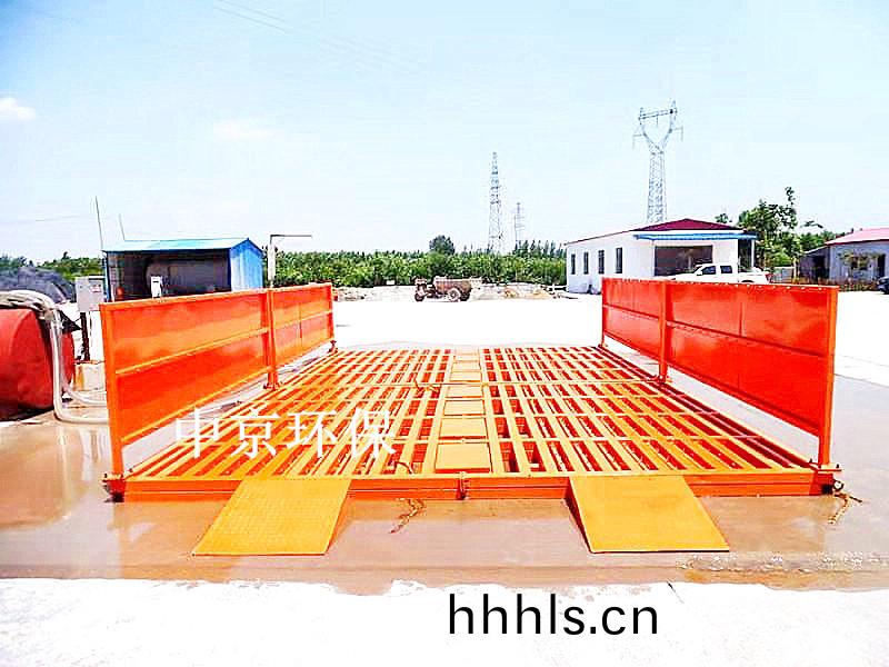 江(jiang)囌港(gang)怡(yi)建設有限公司(si)8*4*1.2m-200T雙層(ceng)免(mian)基礎洗車(che)機(ji)