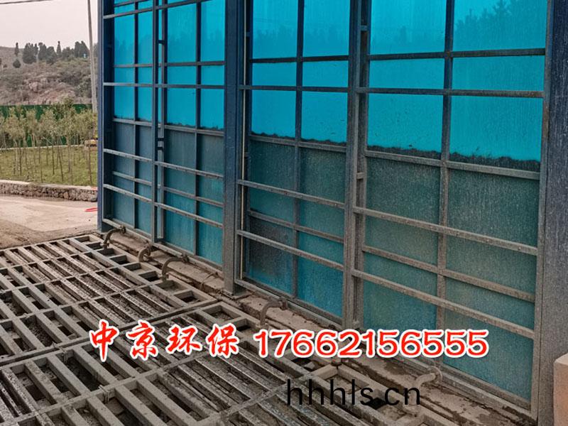 煤場工程(cheng)車封閉洗(xi)車(che)檯